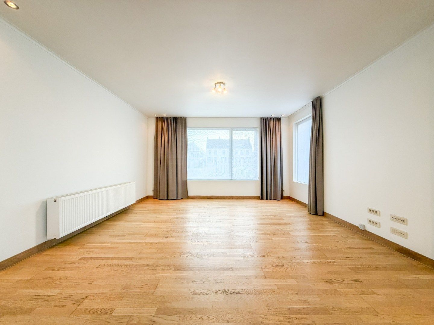 Ruime instapklare woning met tuin, 3 slpk, grote garage/berging (100 m²) te Handzame foto 5
