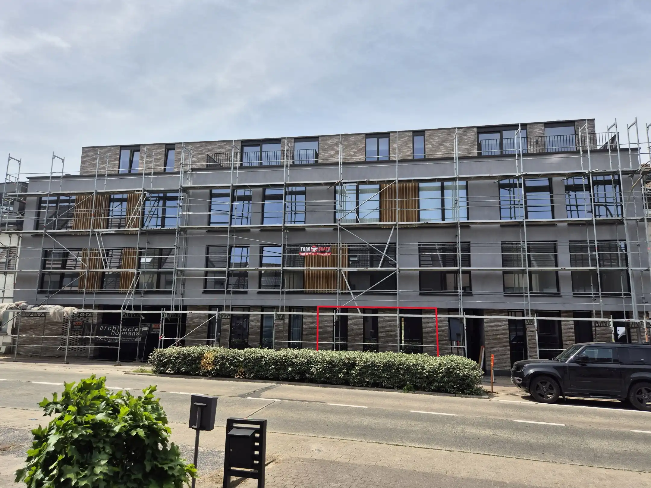 Gelijkvloers nieuwbouwappartement met 2 slaapkamers, tuin en terras foto {{pictureIndex}}