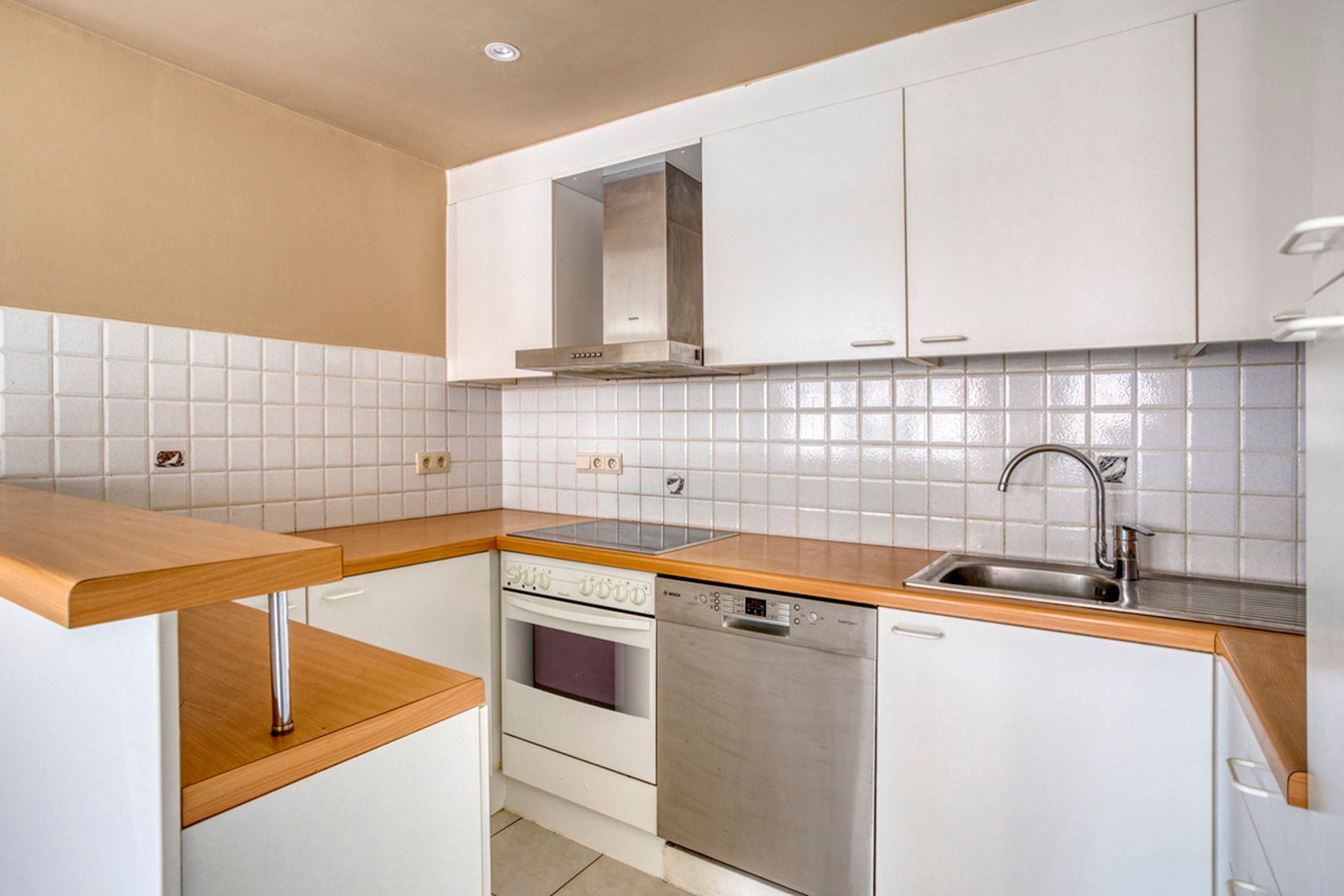 Goed gelegen appartement met 2 slaapkamers en staanplaats foto 7