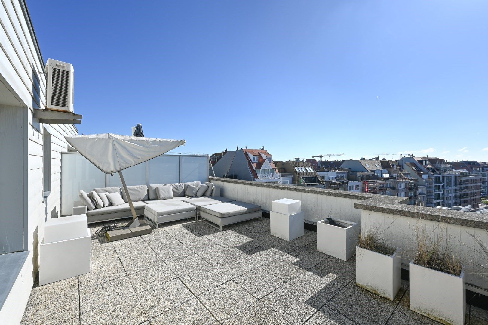 ()=>{if(producerUpdateValueVersion(node),producerAccessed(node),node.value===ERRORED)throw node.error;return node.value} 8300 Knokke