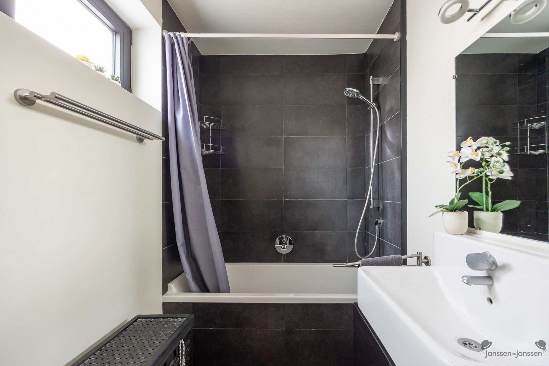 Modern, stijlvol dakappartement met riant terras en panoramisch uitzicht foto 17