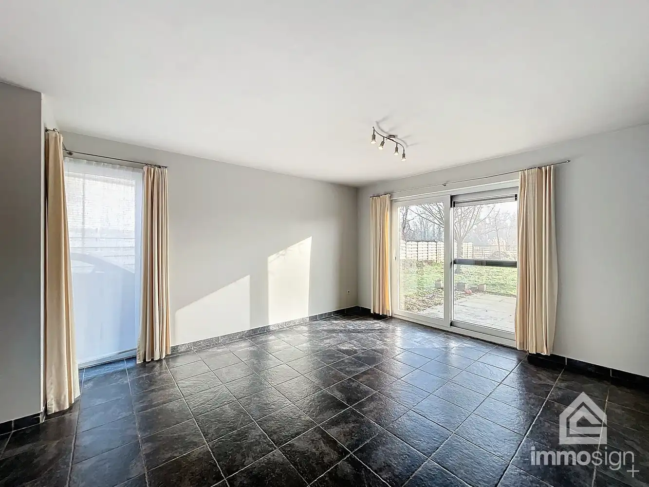 Halfopen gezinswoning met 3 slaapkamers en ruime tuin te Bocholt! foto 4