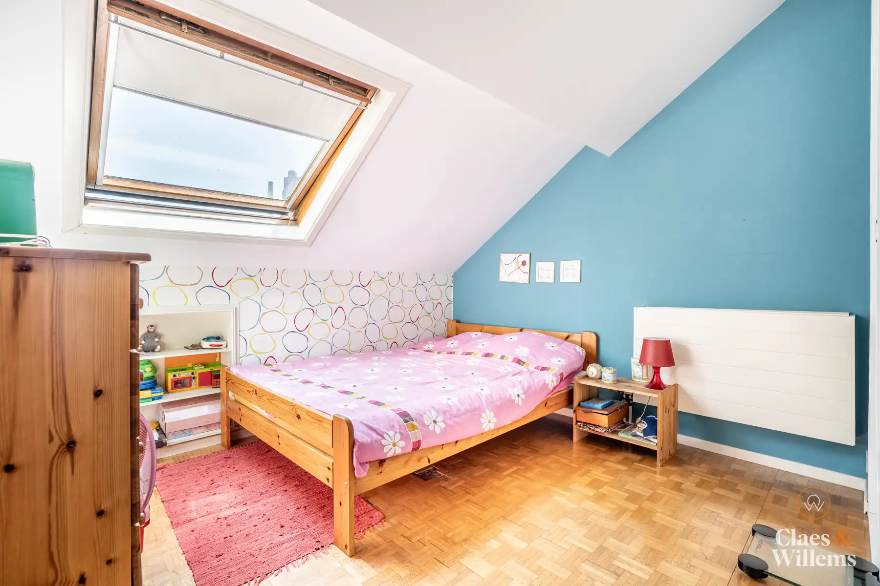 Ruime bel-etagewoning nabij centrum Halle foto 12