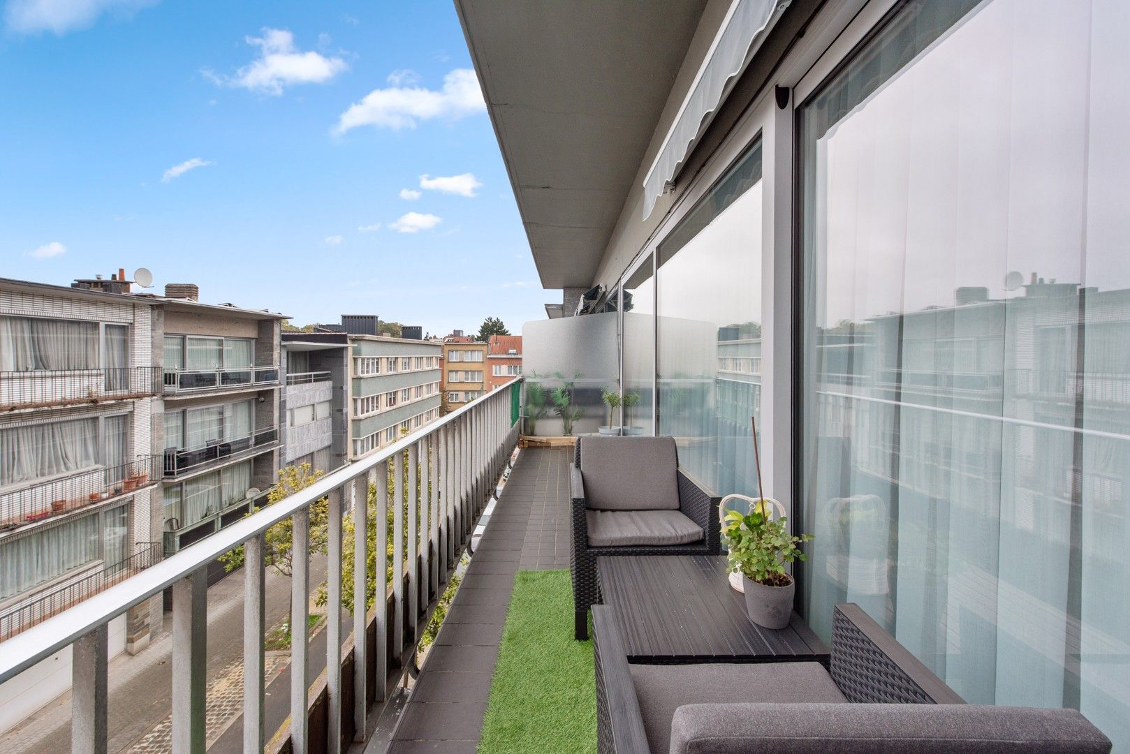 Spacieux appartement mansardé récemment rénové avec garage foto 16