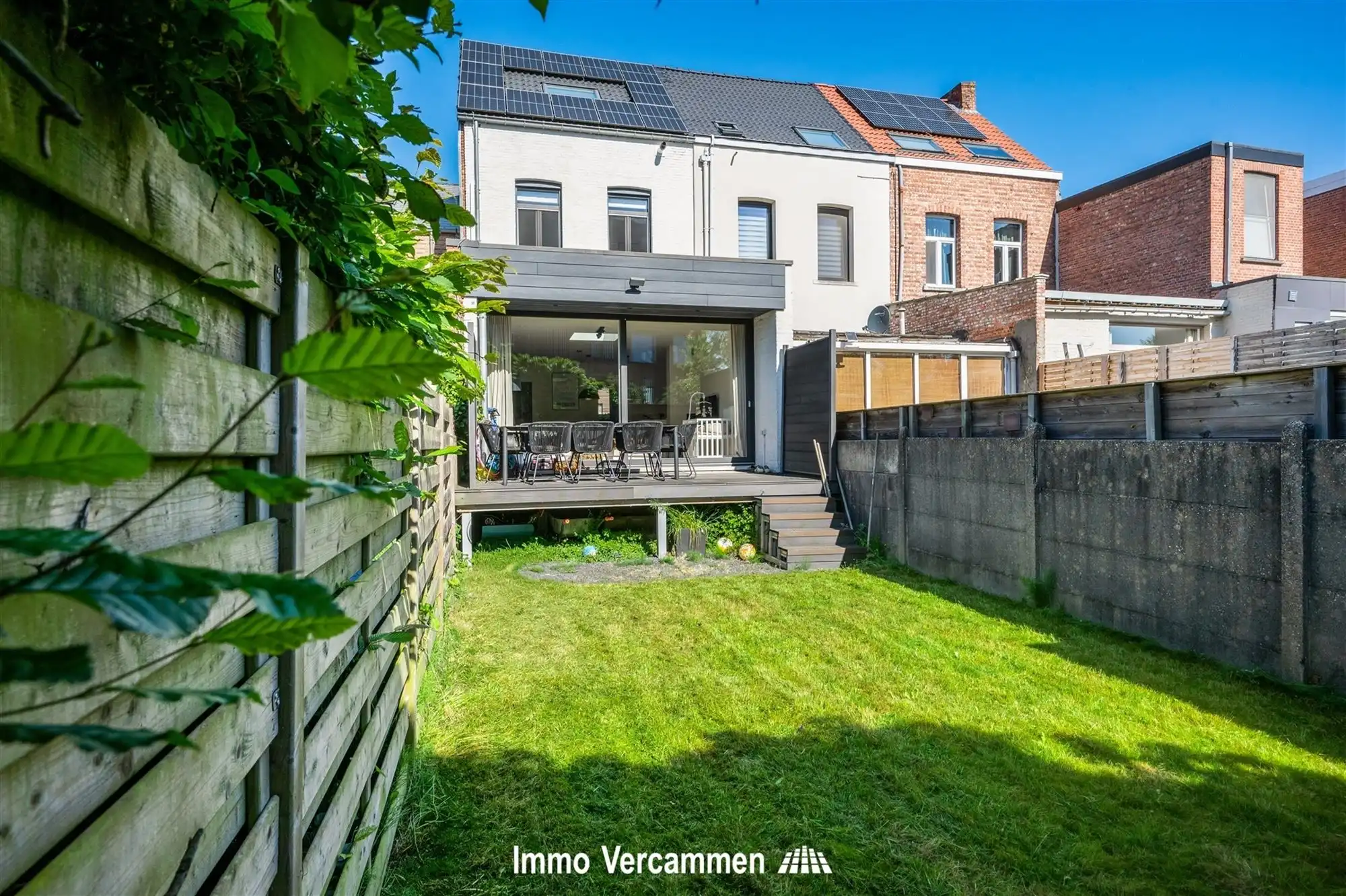 Knap afgewerkte woning, aan de vaart te Mechelen foto 12