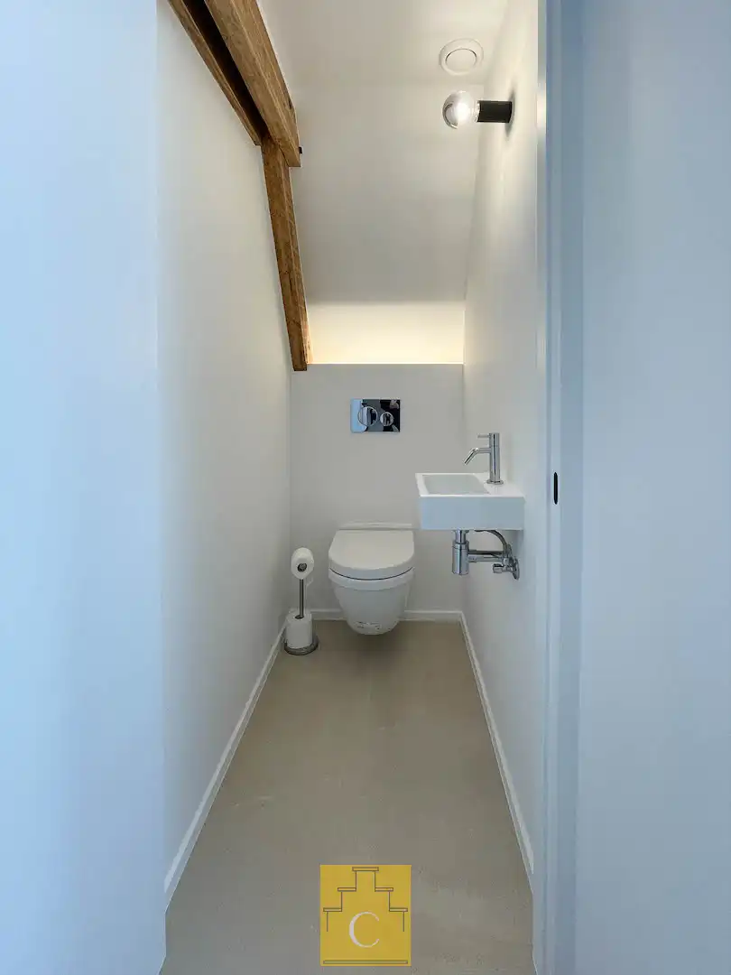 Droomhuis op een toplocatie in Groeninge, palend aan het toekomstig museumpark, zelden geziene high-end afwerking, zonnepanelen en aangename terrastuin foto 27