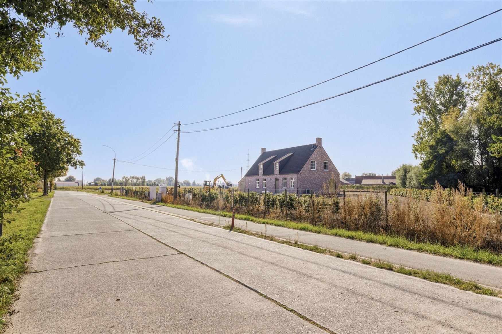 Zeer ruime nieuwbouwwoning gelegen op een groot zonnig perceel foto 19