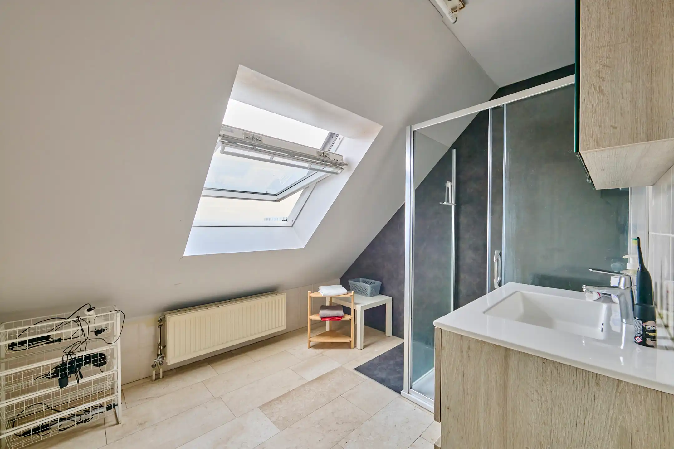 Ruime duplex met 3 slaapkamers en ondergronde staanplaats foto 8