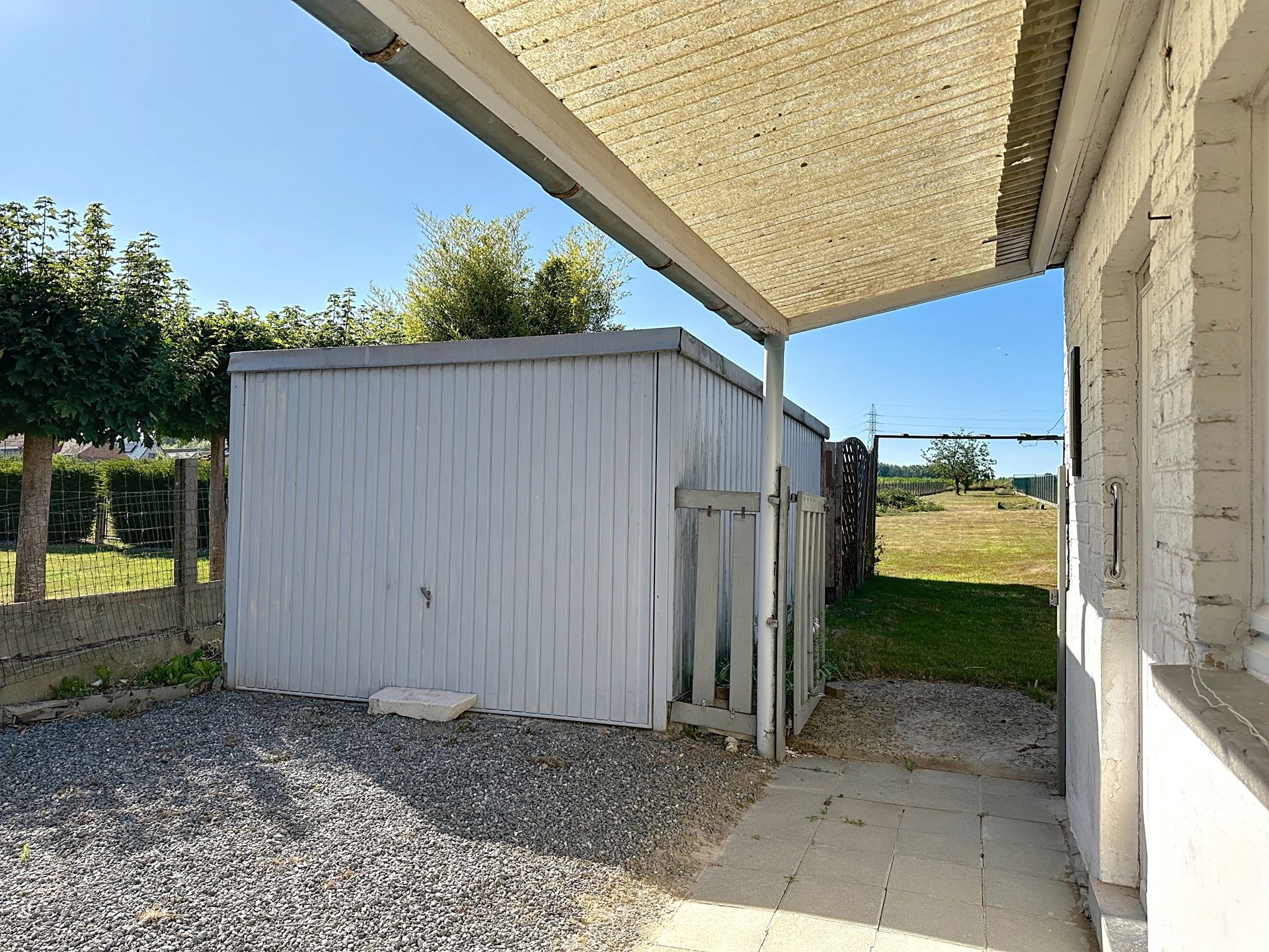 Te renoveren 3-gevel woning op interessante ligging foto 19