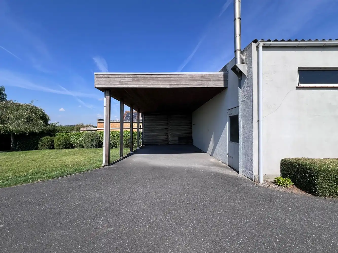 Instapklare woning met 4 slaapkamers, loods en dubbele garage foto 17