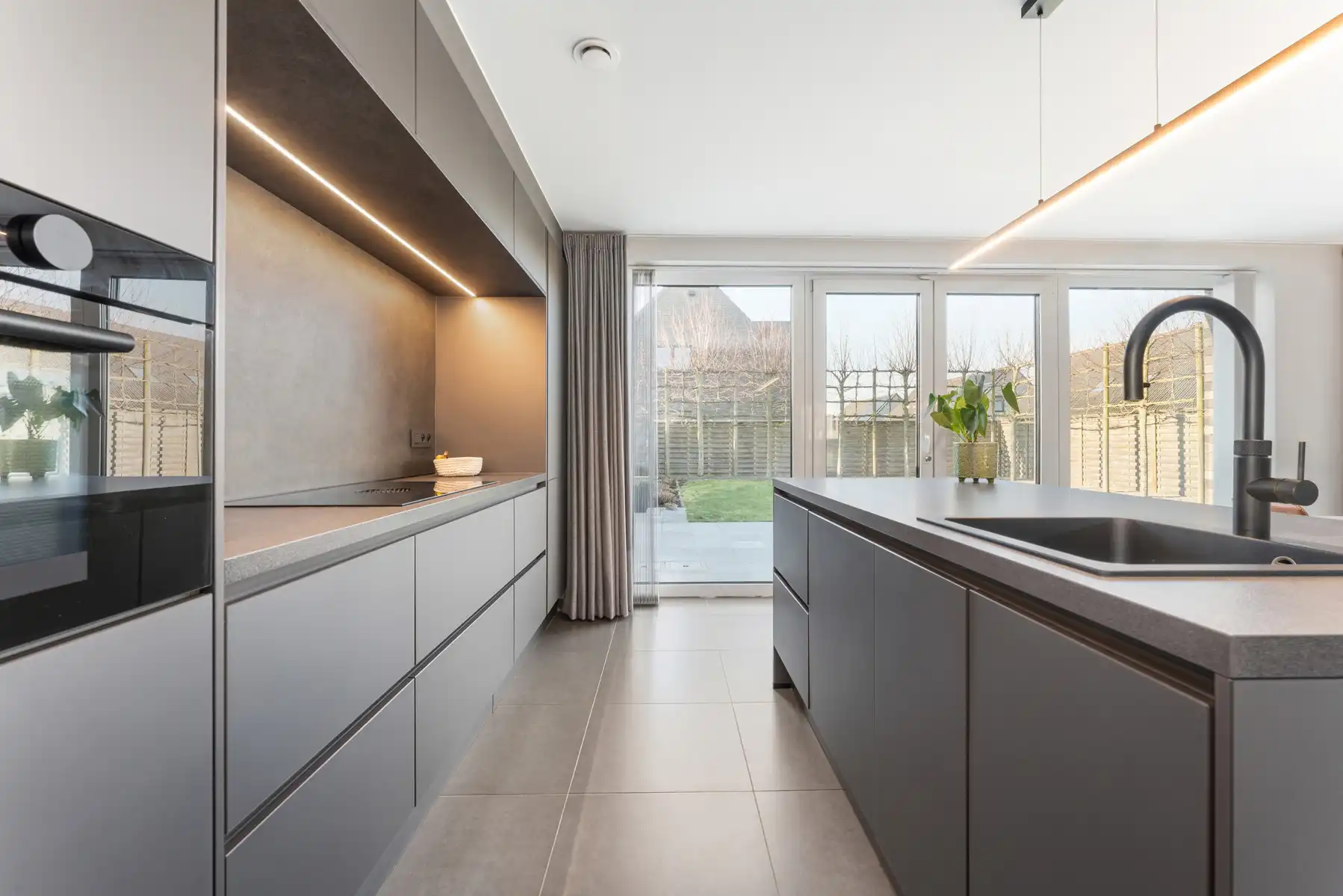 Recente HOB met 4 slpks en afzonderlijke garage te Roeselare foto 9