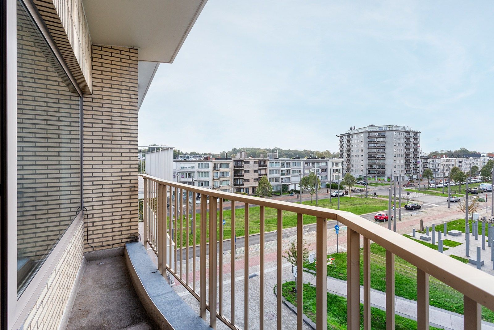 Gerenoveerd instapklaar appartement op gezellige locatie foto 8