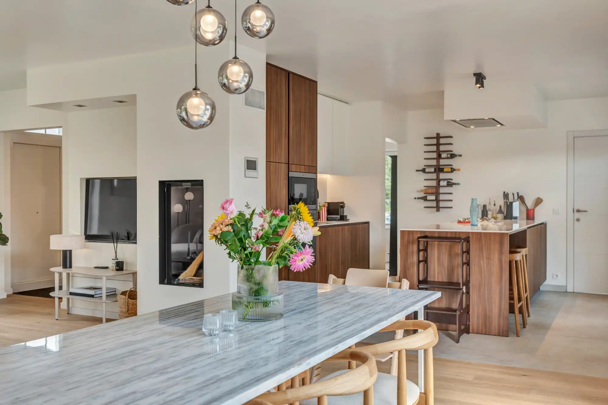 Woning met zwembad en zonnepanelen op toplocatie foto 10
