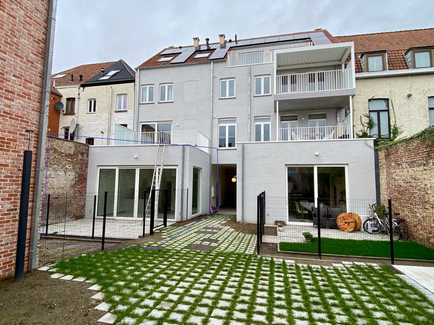 Nieuwbouw appartement in centrum Kortrijk met tuin/terras en 1 slaapkamer foto 9