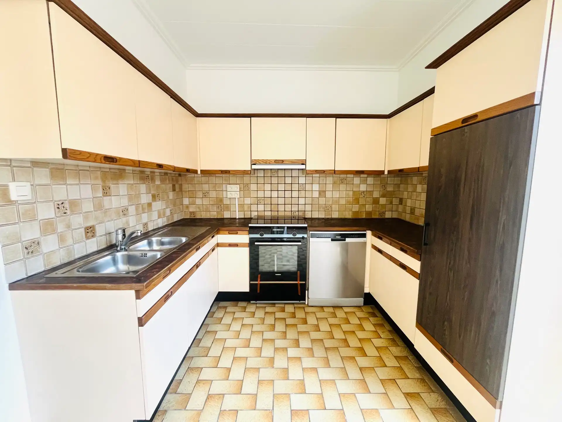WONING GELEGEN IN HET CENTRUM VAN LIEDEKERKE foto 7