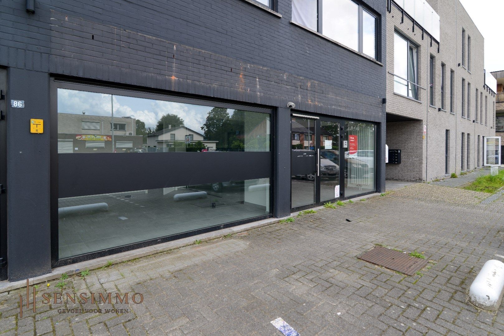 Ruim en moderne handelspand in Houthalen-Helchteren foto 2