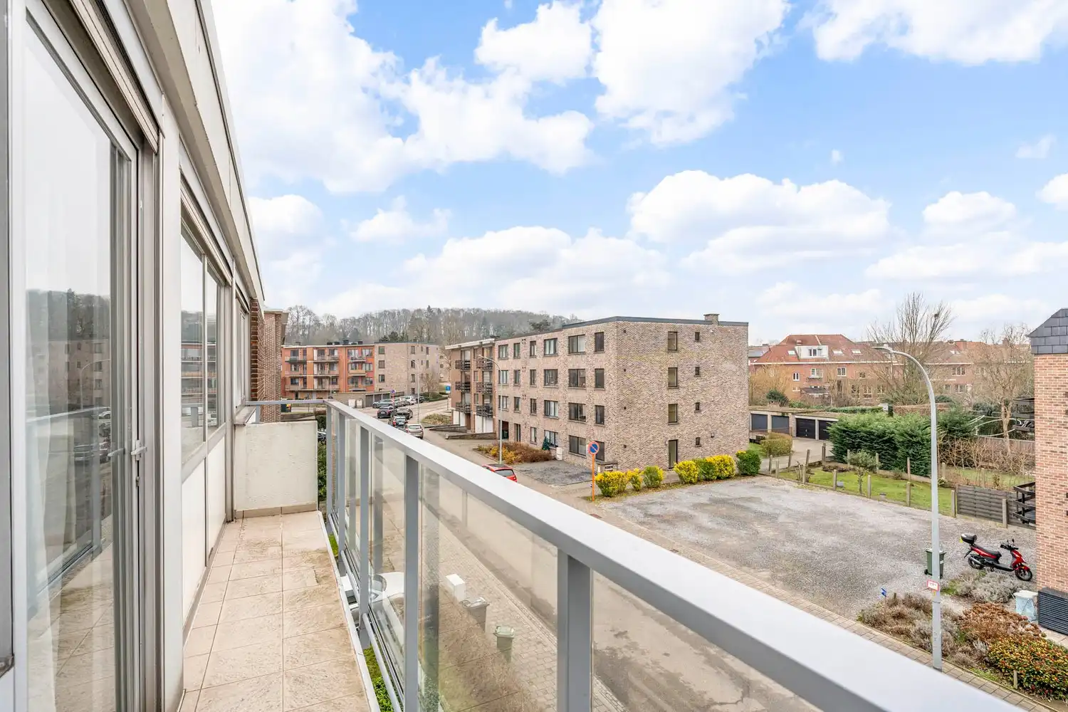 Goed gelegen en lichtrijk appartement met 2 slaapkamers, 2 terrassen en een garagebox te Kessel-Lo! foto 12
