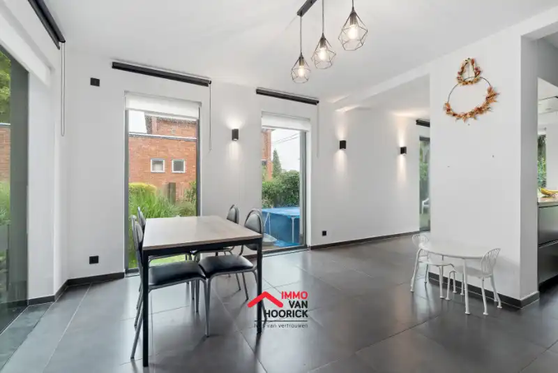 Totaal vernieuwde instapklare woning OB - Lokeren Heieinde. foto 5