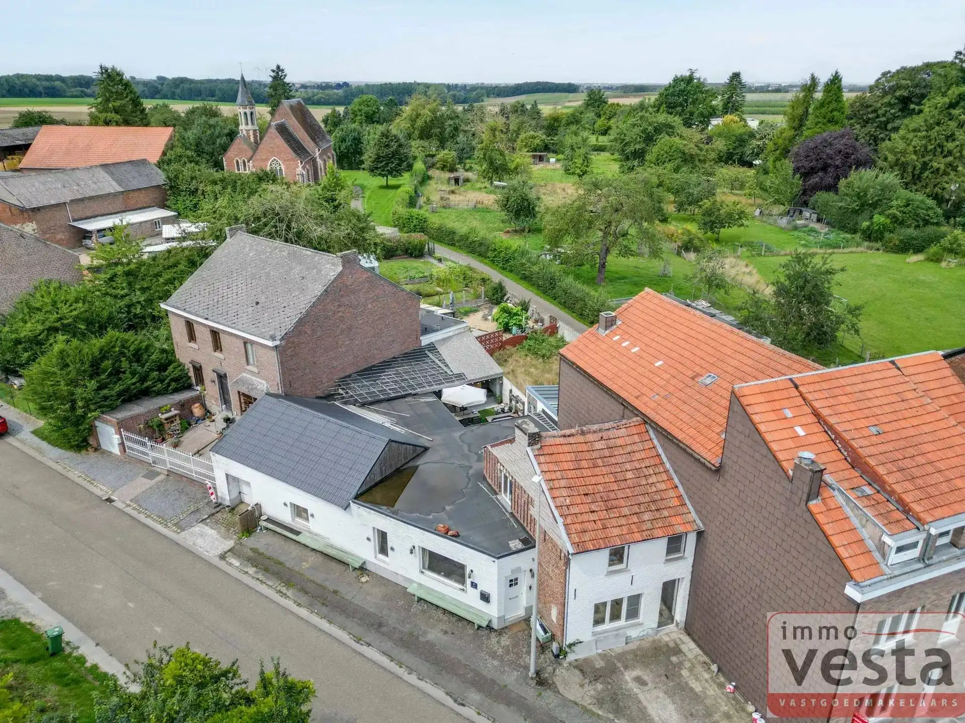 Hoofdfoto van de publicatie: Ruime woning met rustige ligging