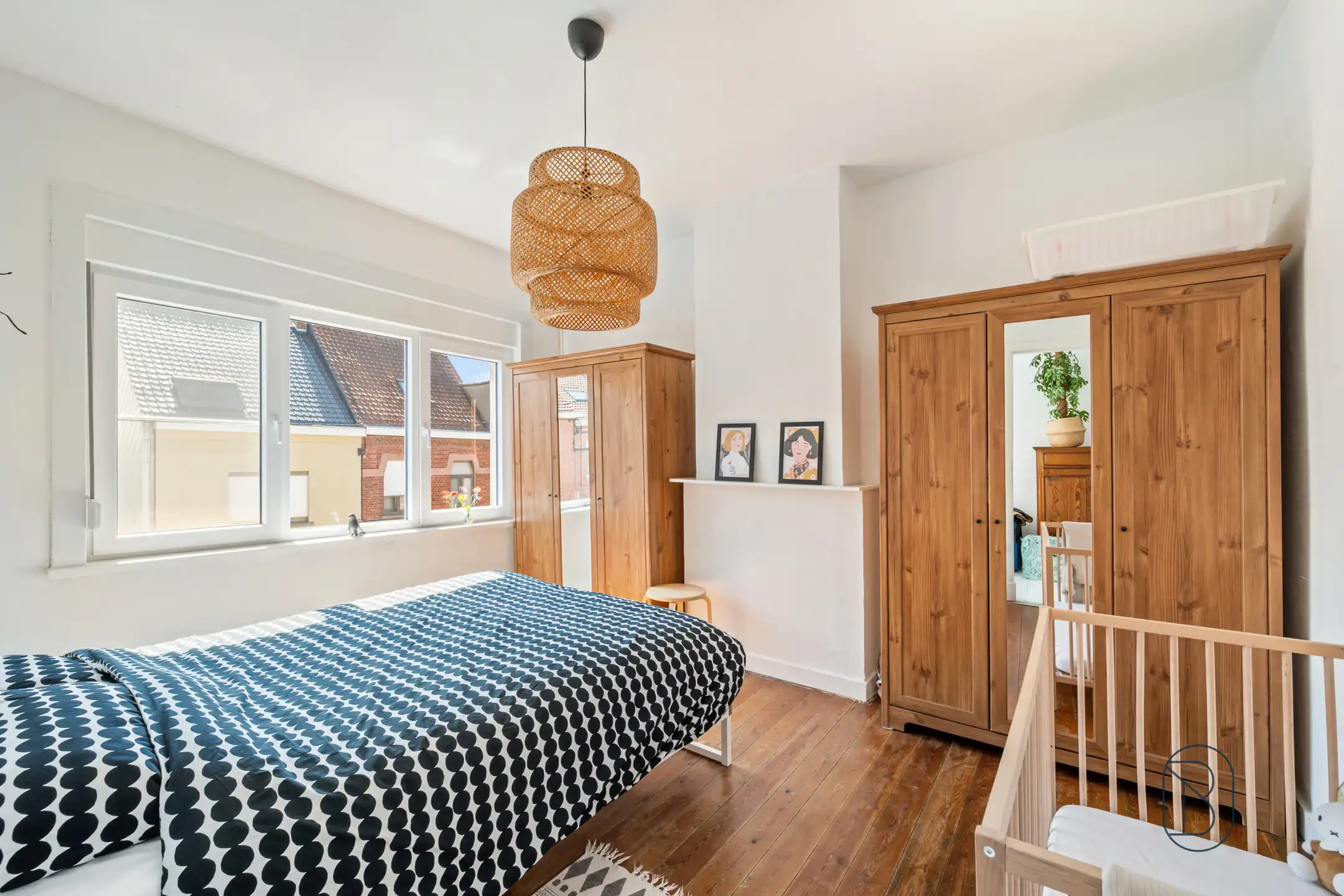 Instapklare woning met zonnige tuin in hartje Kortrijk foto 14