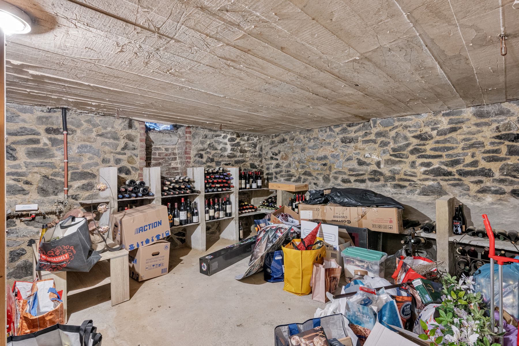 Instapklare woning met 2 slpkrs en voortuin. foto 19
