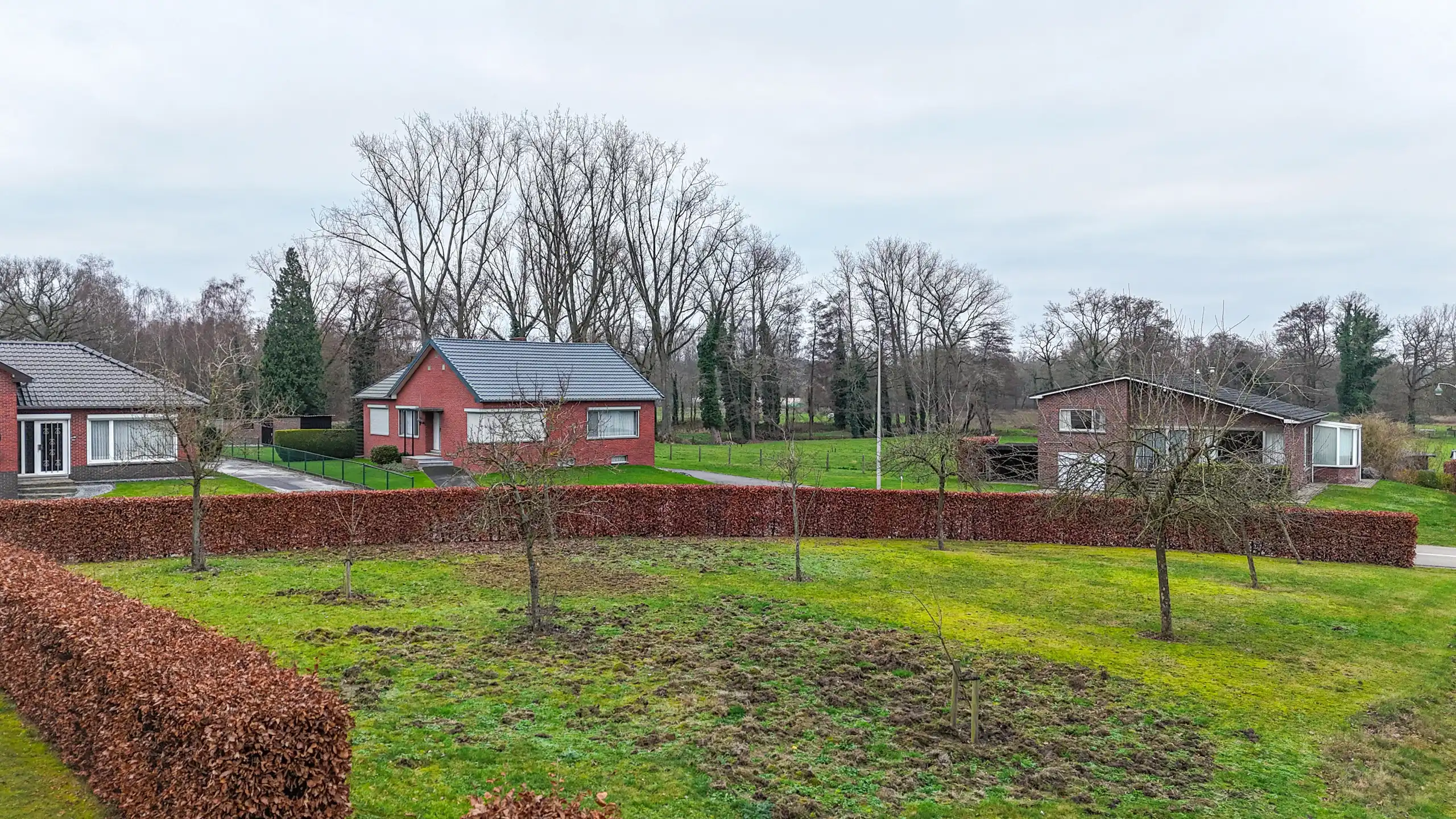 Mooi hoekperceel van 6.73 are voor open bebouwing! foto 9