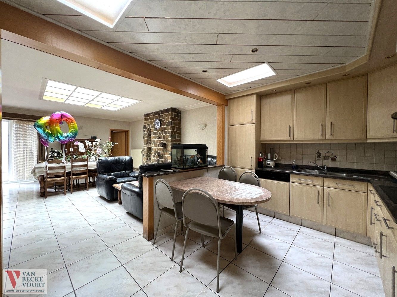 Handelsgelijkvloers met woonst 314m² foto 12