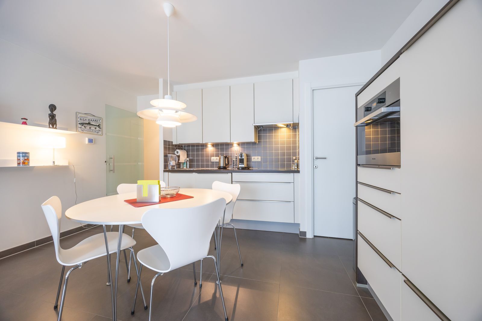 Moderne studio met een zonnig terras en lateraal zeezicht foto 5