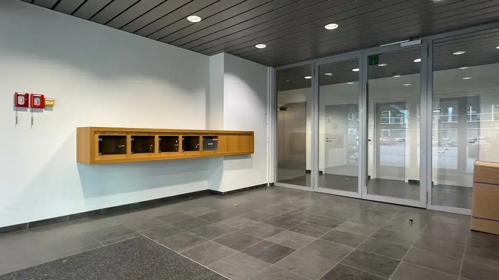 Standalone kantoorgebouw te huur langs R4 in Merelbeke-Melle foto 24