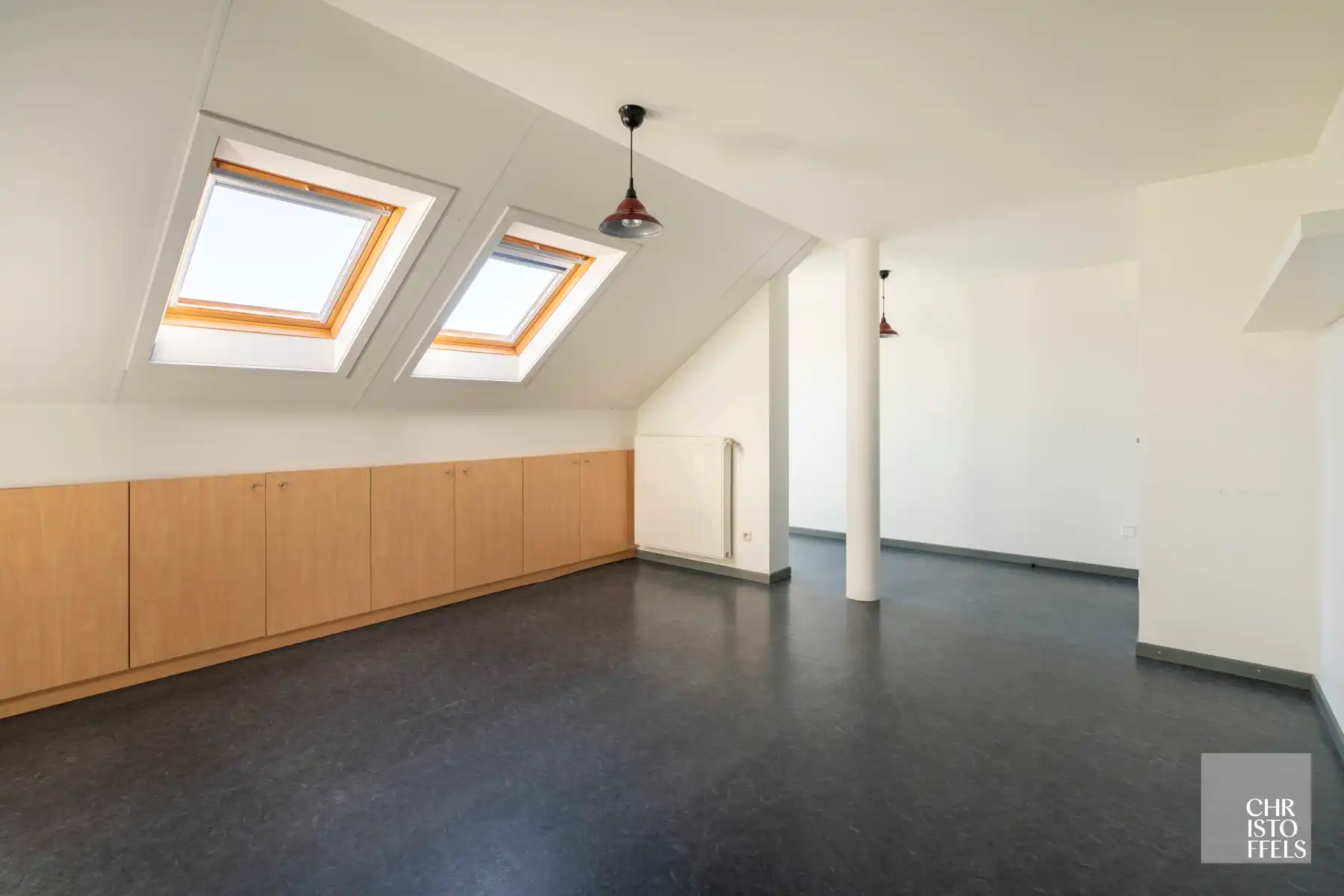 Vergunde tweewoonst met paardenaccommodatie op 3.721 m²  foto 21