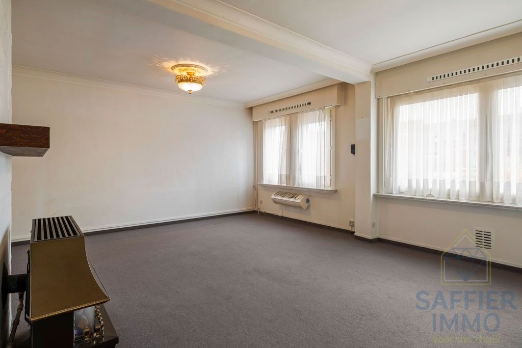 Unieke bel-etage woning in rustige buurt nabij het centrum van Izegem foto 10