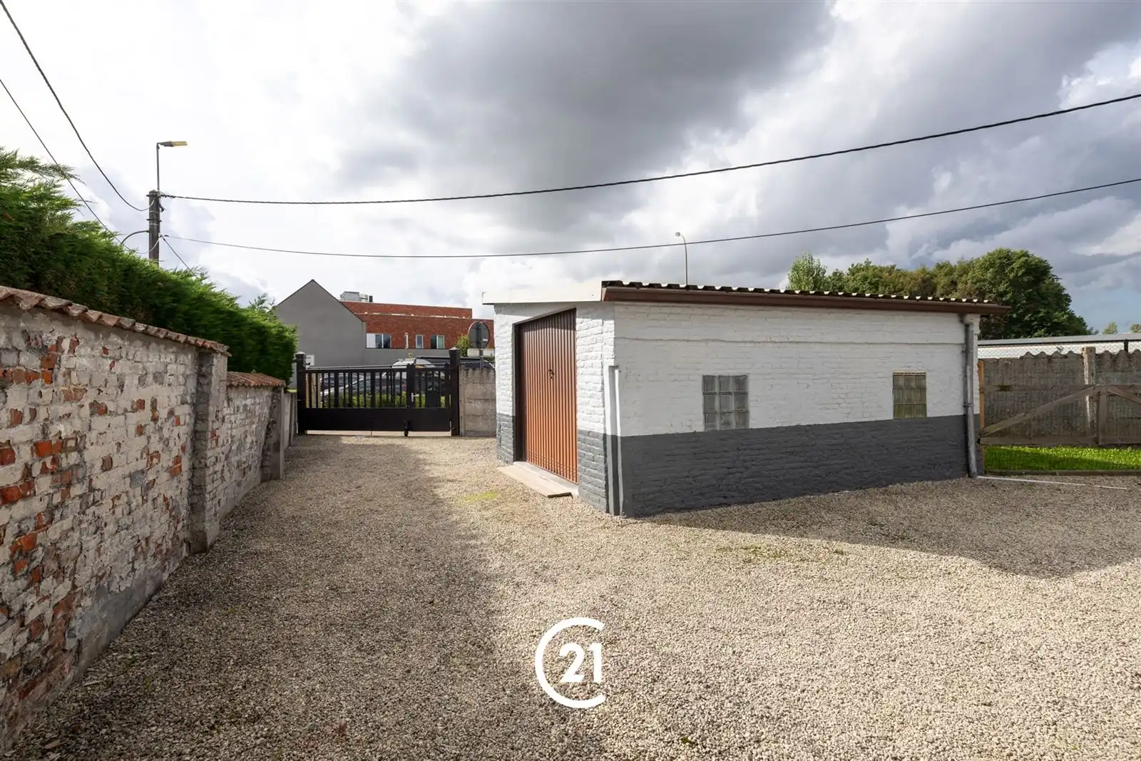 Te renoveren woning op een ruim perceel van 2.220 m² foto 20