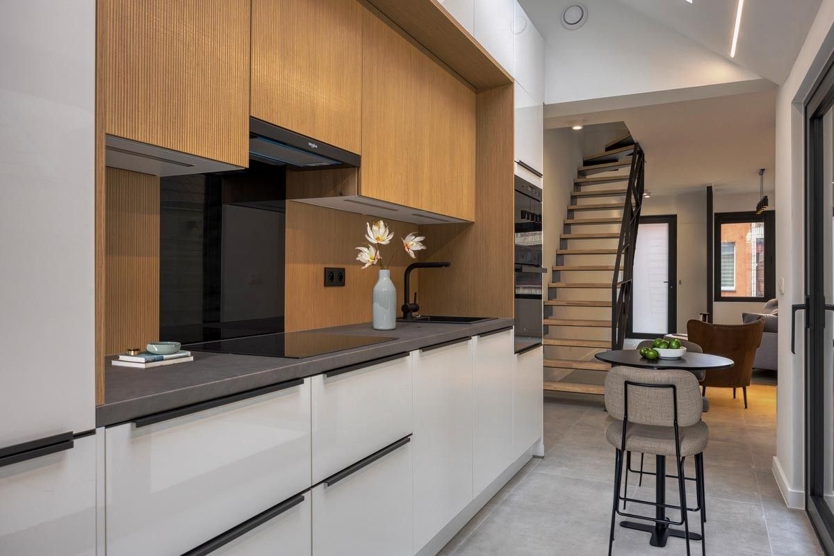 Gerenoveerde gezinswoning met ruim, hartje Ledeberg foto 8