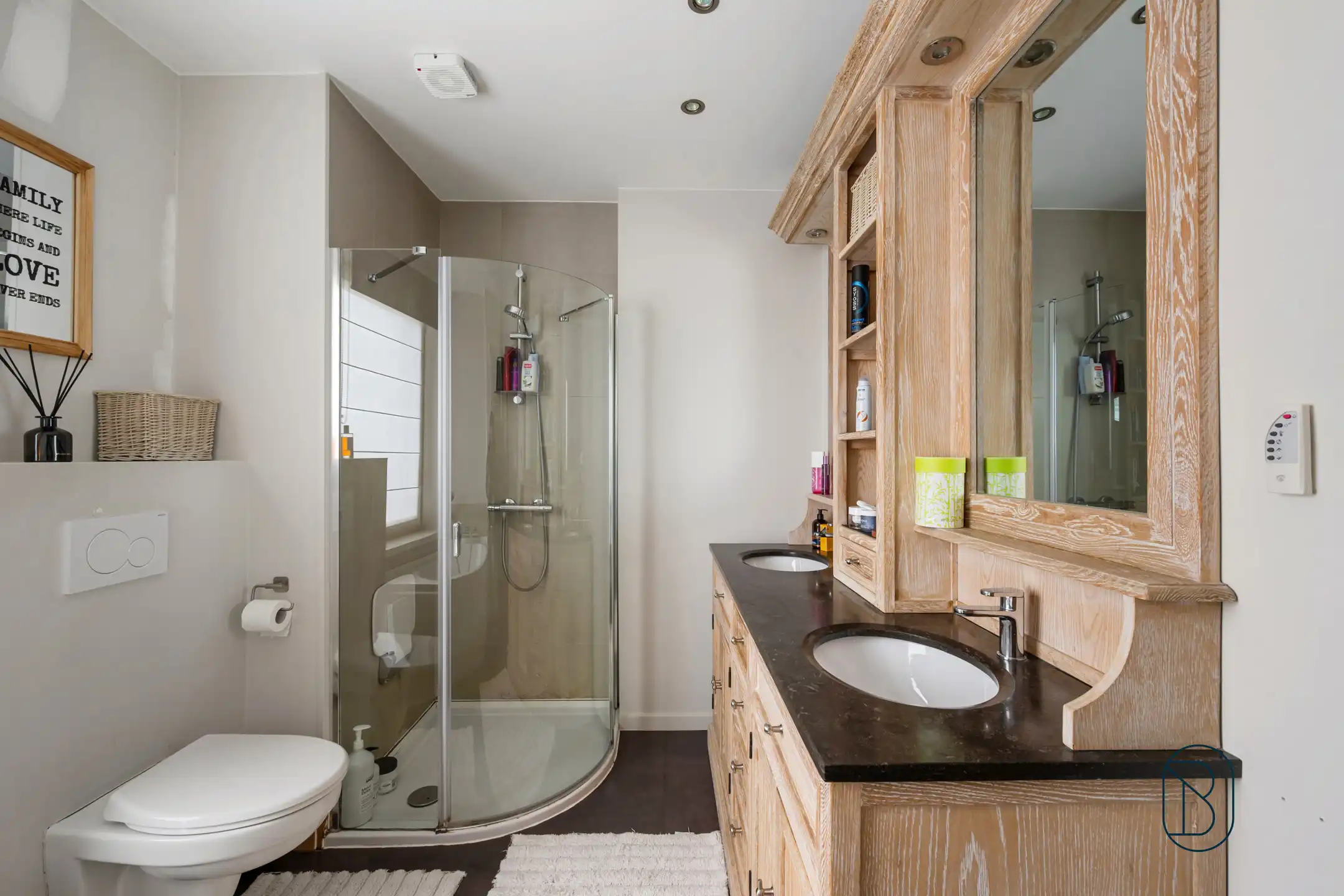 Topgelegen frituur en instapklaar duplex appartement foto 21