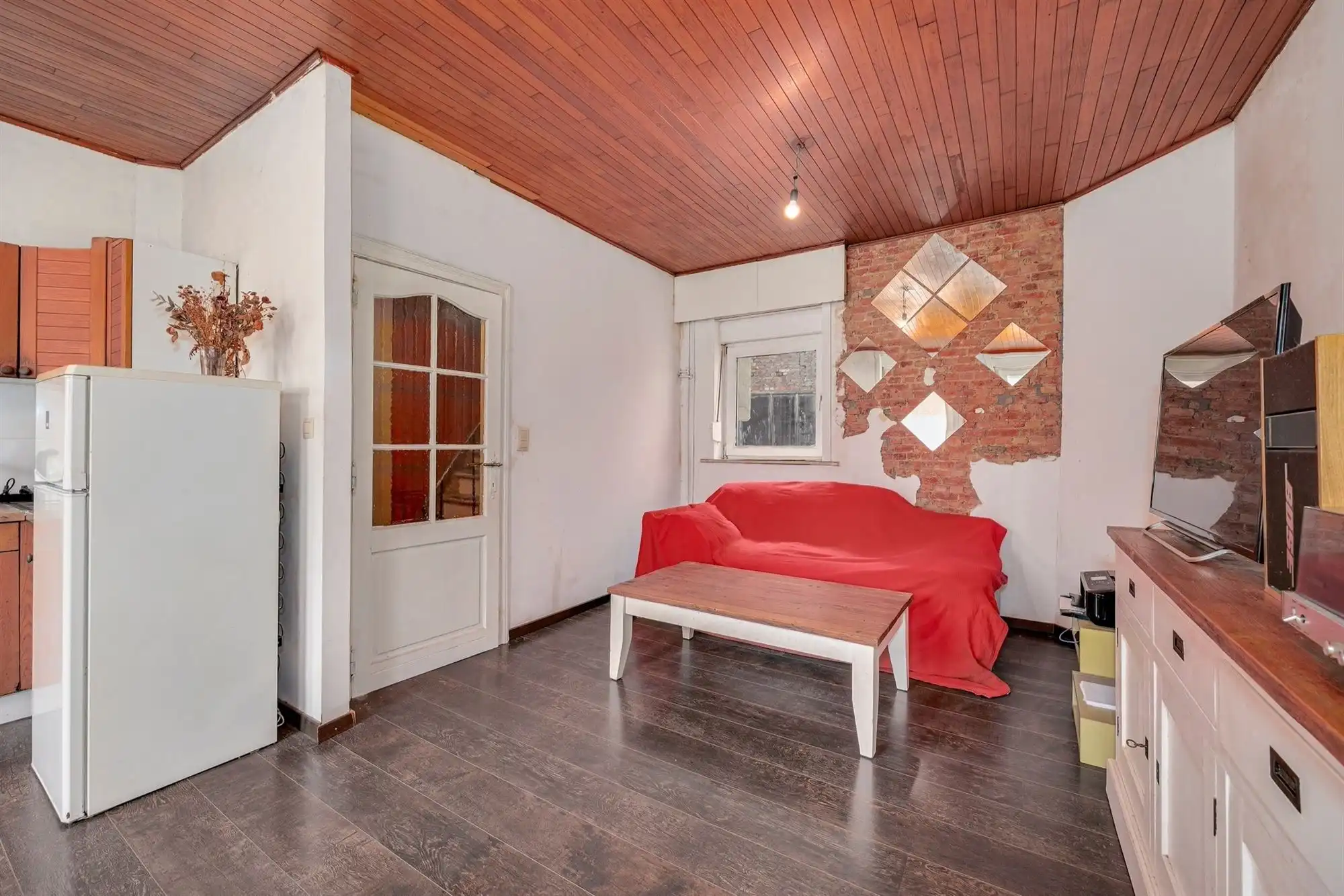Bel-etagewoning met 2 slaapkamers en ruime garage foto 5
