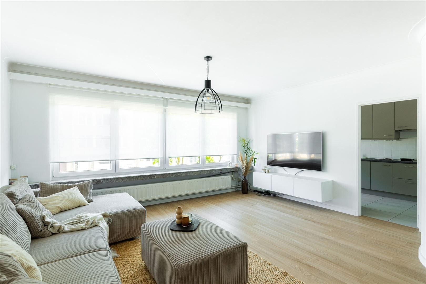 Twee ruime appartementen of één royale gezinswoning op centrale locatie foto 5