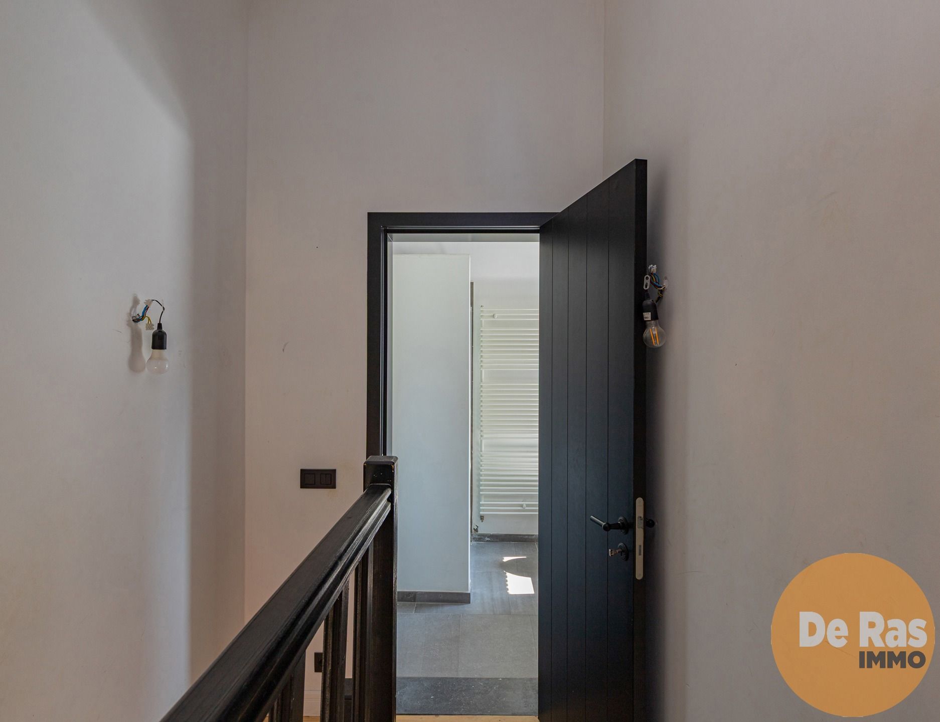 GENT- Instapklare woning met 2 slaapkamers in rustige straat foto 11