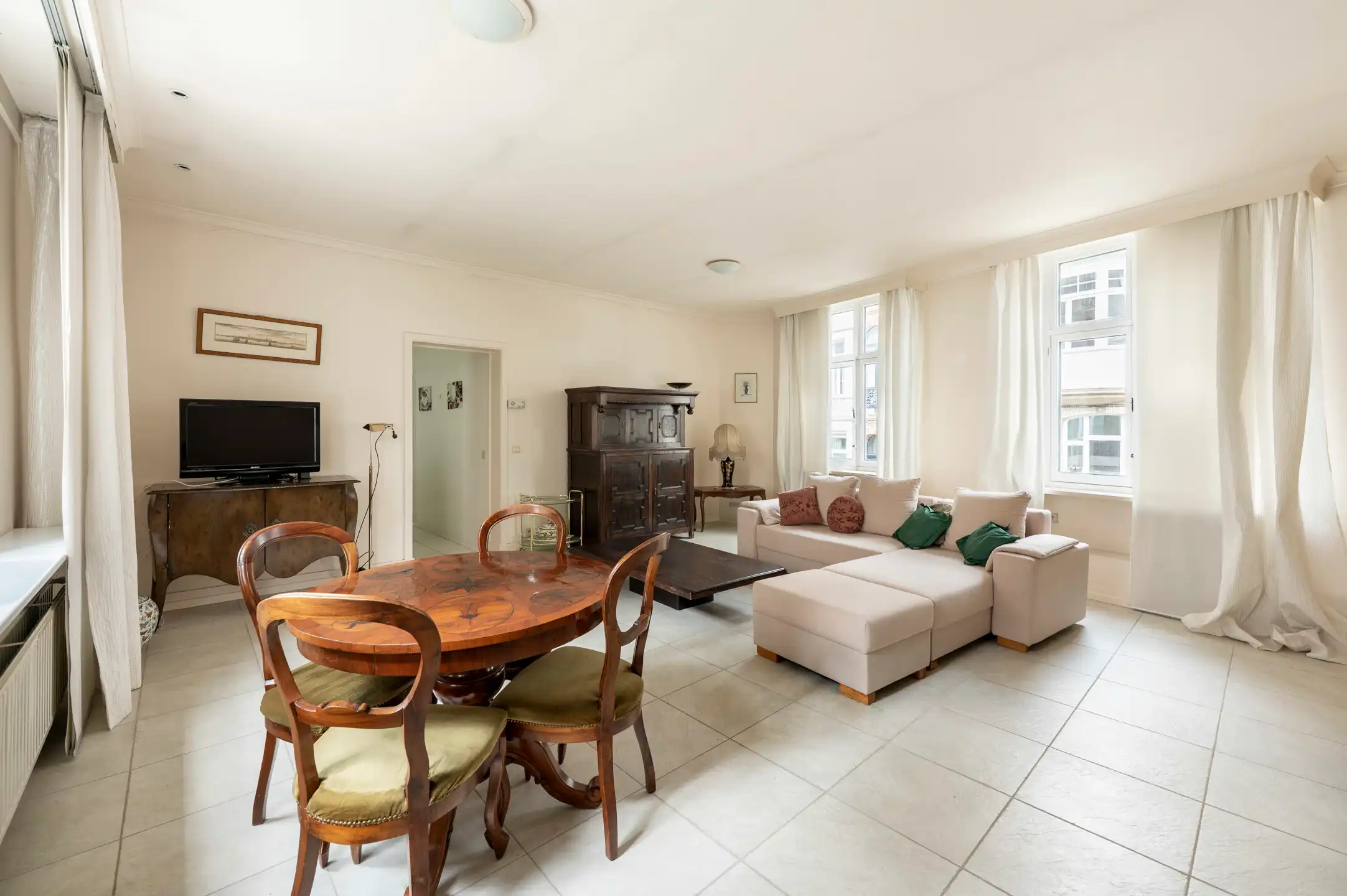 ANTWERPEN - Authentieke meesterwoning met vier garages foto 19