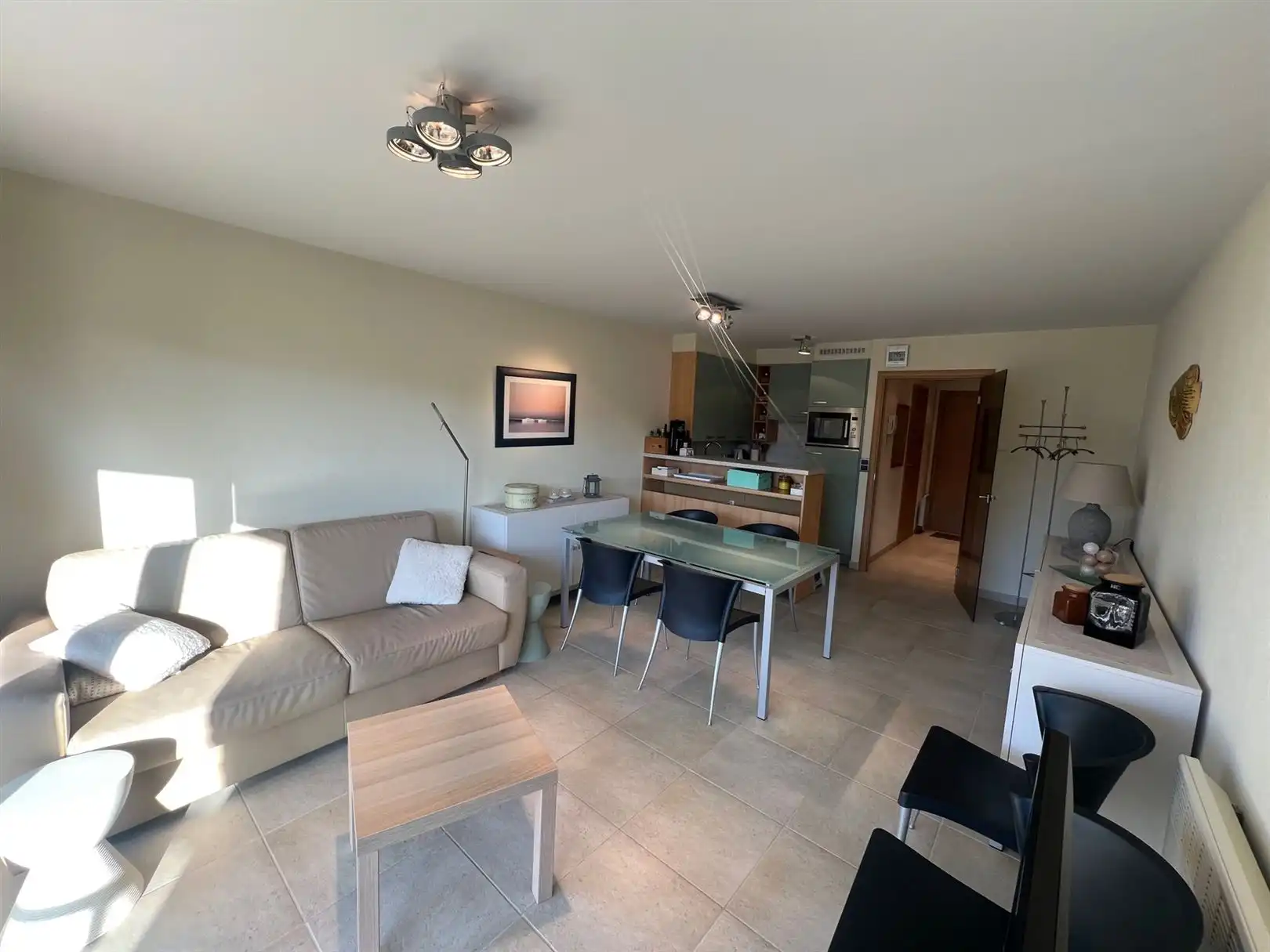 Prachtig gelegen studio in perfecte staat foto 2