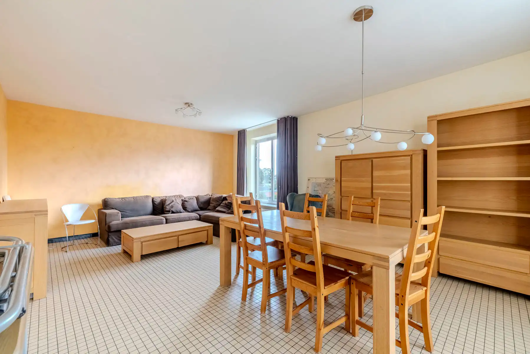 Ruim appartement met 3 slpks en ondergrondse staanplaats - centrum Mol foto 5