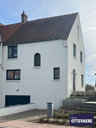Stijlvol gerenoveerde koppelwoning in het hart van Duinbergen, op wandelafstand van het strand en sportcomplex Oase-Duinenwater foto 23
