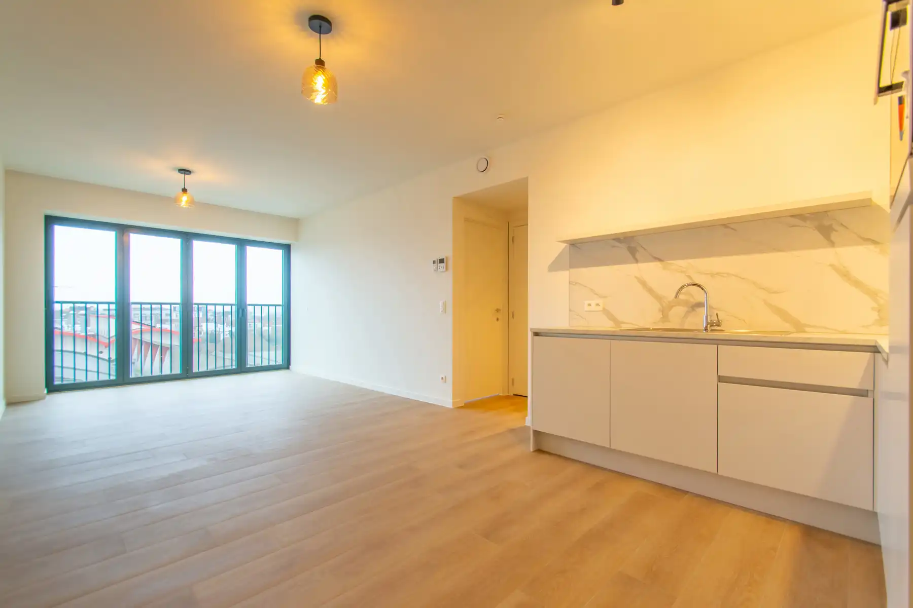 Prachtig Modern nieuwbouwappartement met 1slpk. en balcon foto {{pictureIndex}}