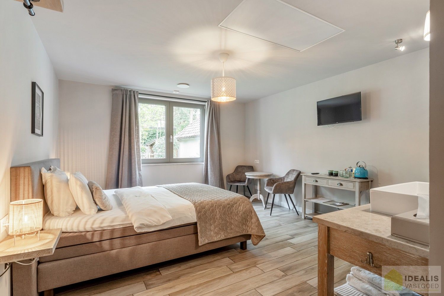 IDEALIS VASTGOED – Prachtige, stijlvolle woning mét B&B-gedeelte, van maar liefst +-315m² foto 25