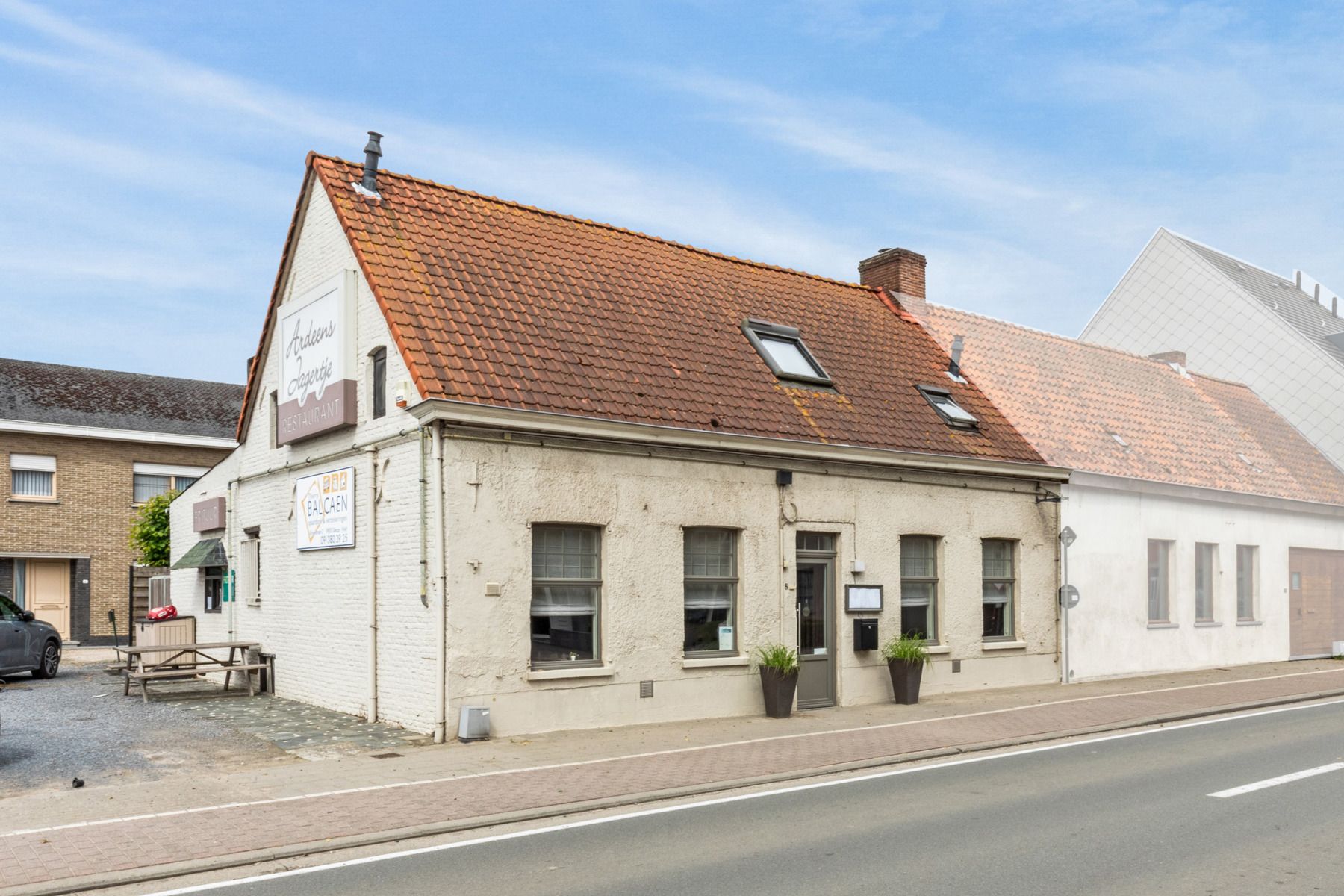 Leuke woning met commerciële mogelijkheden. foto 16