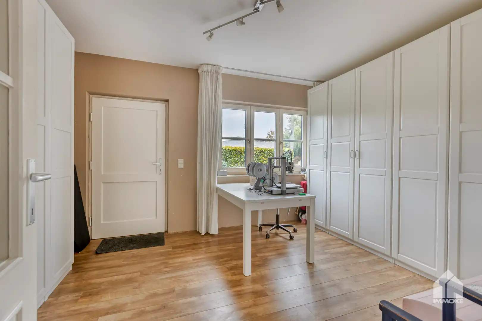 Volledig gerenoveerde, energiezuinige langgevelhoeve op riant perceel van 76 are. foto 18