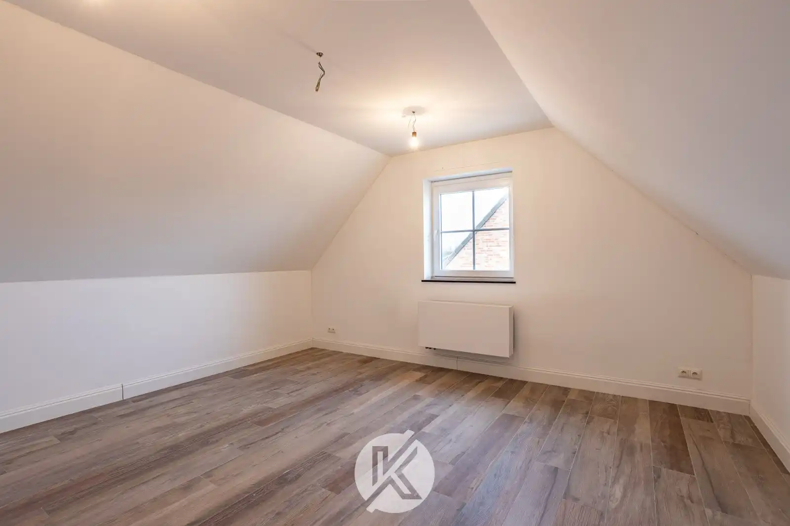 Halfopen gezinswoning in landelijke stijl foto 19