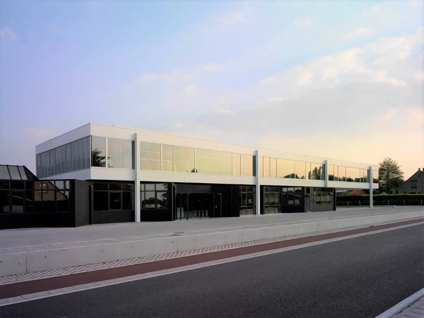 Perfect uitgerust kantoor (22 m²) met parking en alle faciliteiten inclusief, Torhout. foto 34