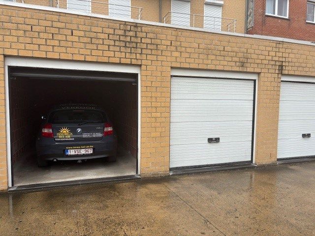 Afgesloten garagebox in de residentie Zuiderbries foto 4