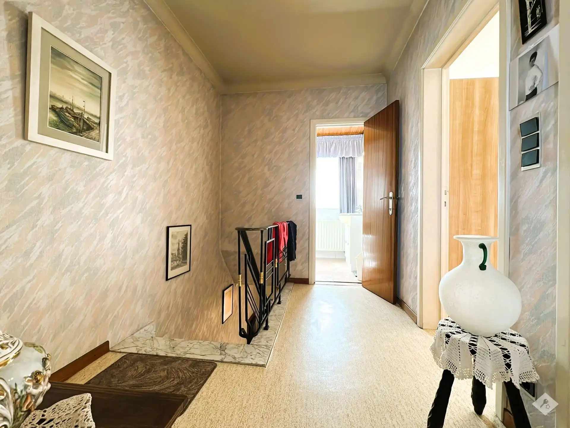 woning te centrum opstal met garage en oprit foto 7
