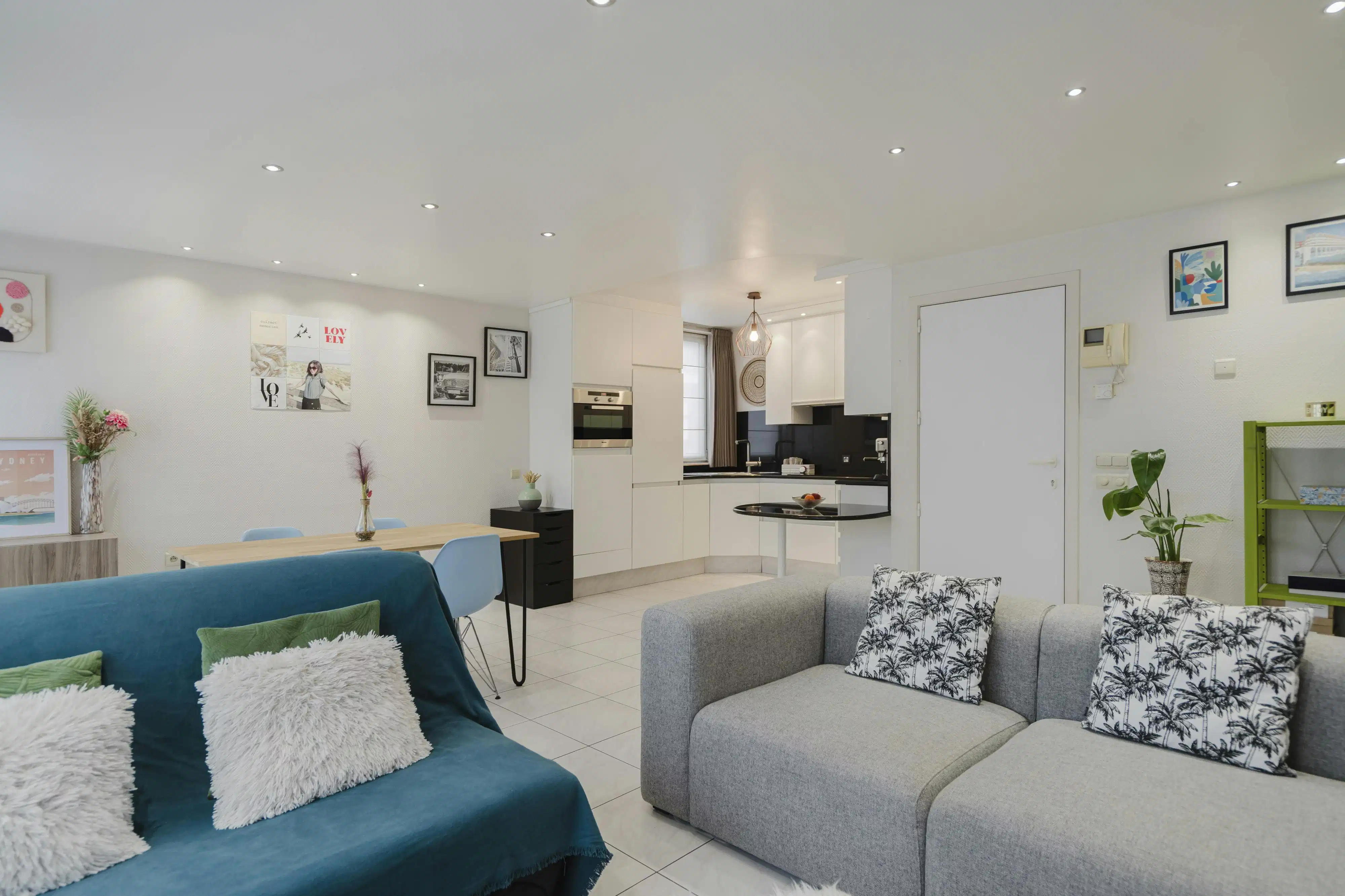 Instapklaar appartement te koop nabij centrum Kortrijk! foto 4